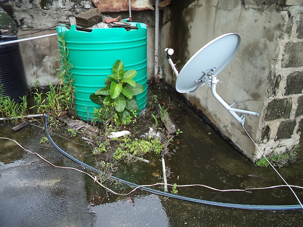 Acumulação de água na laje do teto